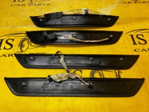 KOMPLET LISTWY LISTWA NAKŁADKA NAKŁADKI PROGU PRÓG LED BMW M5 F90 M-POWER