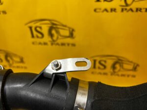 PRZEWÓD DOLOT INTERCOOLERA FORD FIESTA MK8 1.0 EB