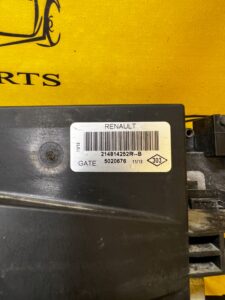 KOMPLET PAS PRZÓD CHŁODNICE WODY KLIMATYZACJI WENTYLATOR RENAULT ZOE I Z.E.