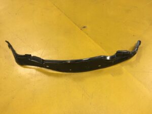 PRAW OSŁONA USZCZELKA LISTWA BŁOTNIKA INFINITI Q70