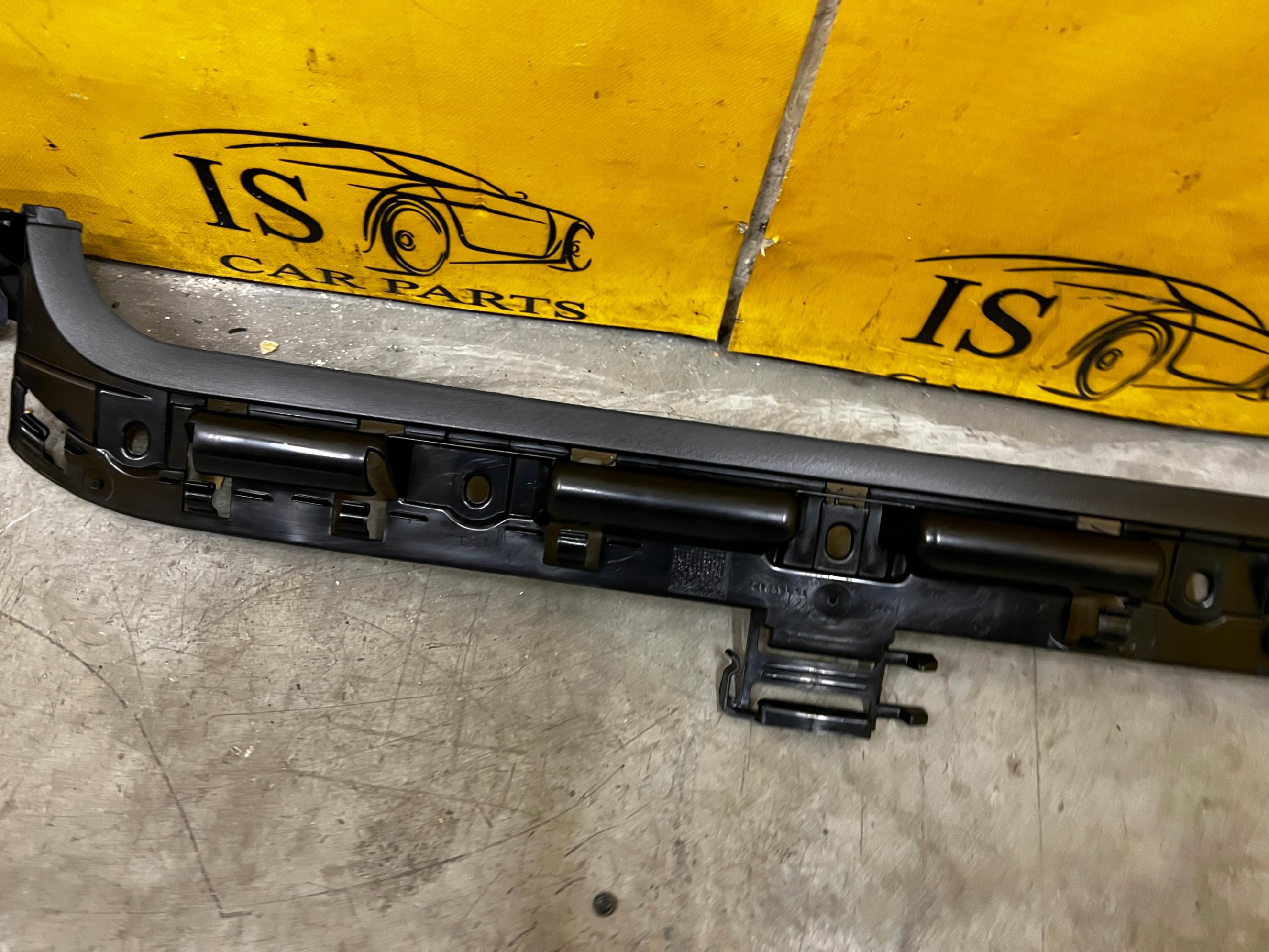 ŚLIZG MOCOWANIE PROWADNICA ZDERZAKA TYŁ BMW 1 E81 E87 NOWY OEM