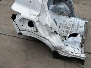 ĆWIARTKA BŁOTNIK WANNA PAS TYLNY TYŁ LEWY DACIA SANDERO STEPWAY III 369