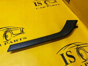 LISTWA BOCZKA DRZWI PRZÓD PRAWY PRAWA AUDI Q7 SQ7 4M0