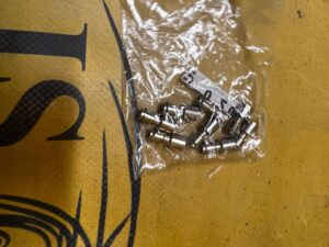 4 X STYK ELEKTRYCZNY GNIAZDO KONEKTOR BMW NOWY OEM