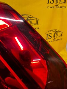 LAMPA TYŁ TYLNA LEWY LEWA TOYOTA HILUX VIII 8