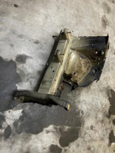 ĆWIARTKA FARTUCH PODŁUŻNICA STREFA ZGNIOTU PRZÓD LEWY PEUGEOT 308 II T9 EU