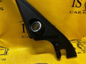 RAMKA OSŁONA LEWA DRZWI LEWYCH RANGE ROVER VOGUE L405