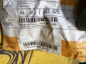 4 X REGULACJA LAMP ŚRUBA REFLEKTORA BMW 3 E36 6 E63 E64 Z3 NOWA OEM