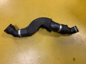 RURA PRZEWÓD WĄŻ WODY CIECZY AUDI Q7 4M 3.0 TDI