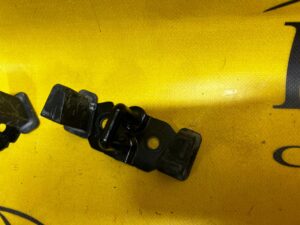 RYGIEL ZAMKA KLAPY BAGAŻNIKA TYŁ FORD KUGA MK3