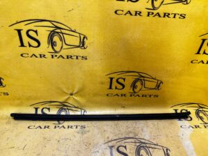 USZCZELKA SZYBY LEWY PRZÓD FORD KUGA MK3 ESCAPE