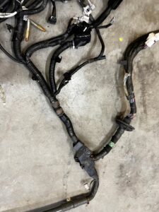 WIĄZKA INSTALACJA SILNIKA PUSZKA BEZPIECZNIKÓW LEXUS RX 450H III 3 AL10