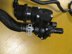 ZAWÓR RURA WĄŻ WODY MERCEDES RENAULT 1.3 TCE