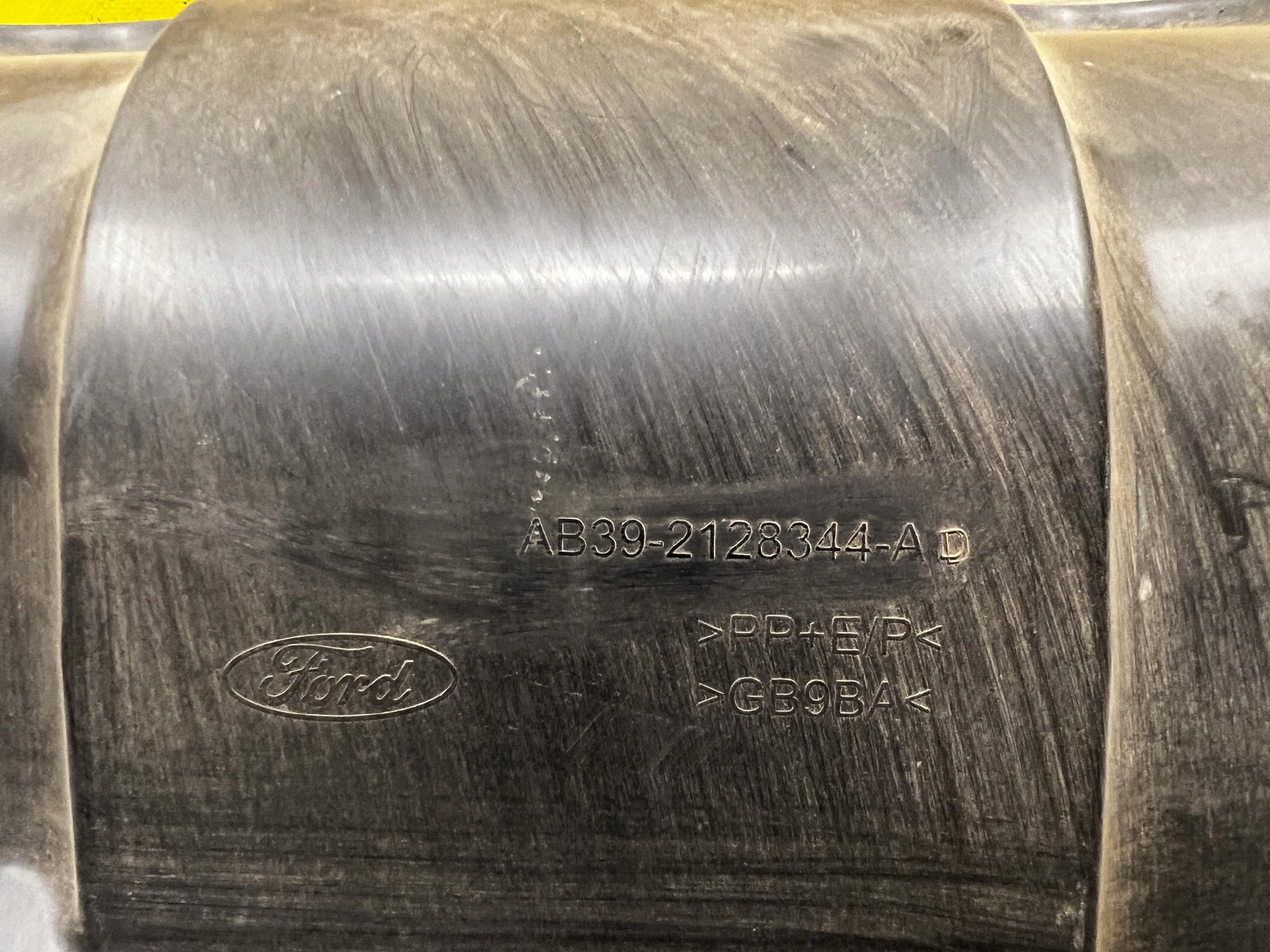 NADKOLE TYŁ TYLNE PRAWY PRAWE FORD RANGER MK5 V WILDTRACK