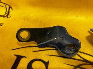 ZAWIAS DRZWI PRAWY PRZÓD DOLNY FORD KUGA MK3