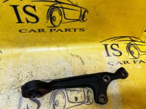 ŁAPA MOCOWANIE WSPORNIK MOSTU PRZEDNIEGO TOYOTA HILUX VIII 8 2.4D D4D
