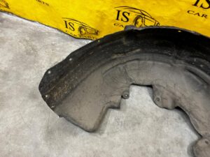 NADKOLE TYŁ PRAWE PRAWY MERCEDES CLS W257