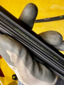 LISTWA USZCZELKA SZYBY SZYBOWA DRZWI TYŁ BMW 5 F10 F11