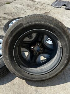 KOŁA FELGI STRUKTURALNE OPONY LETNIE DACIA SANDERO III 3 185/65 R15