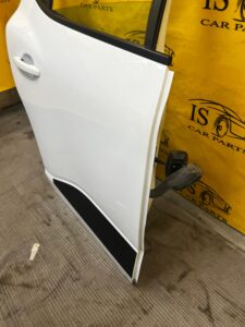 DRZWI PRAWA STRONA PRAWY TYŁ DACIA SANDERO III STEPWAY 2023R 369