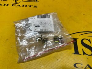 4 X KLAMRA LISTWY GÓRNEJ ZDERZAKA PRZÓD BMW 3 E21 5 E12 6 E24 NOWA OEM