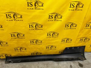 LISTWA PROGOWA PRÓG OSŁONA PRAWA AUDI TT 8S0