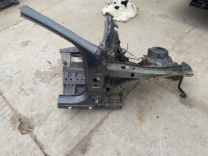 ĆWIARTKA PRAWY PRZÓD PODŁUŻNICA FARTUCH PRÓG SŁUPEK MERCEDES BENZ CLS W257