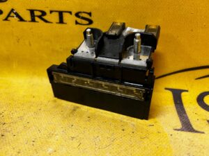 KLEMA PLUSOWA PLUS DACIA SANDERO III 2021R