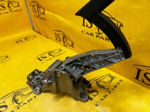 DŹWIGNIA HAMULCA RĘCZNEGO PEUGEOT 308 II T9