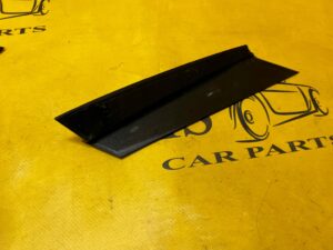 OSŁONA LISTWA SŁUPKA D TYŁ PRAWY PRAWA LAND ROVER DISCOVERY 5 V L462