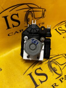 STEROWNIK POMPA ABS INFINITI Q30 QX30