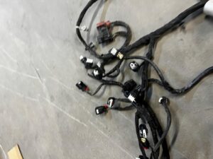 OKABLOWANIE WIĄZKA KOMORY SILNIKA FORD ESCAPE MK4 1.5 EB