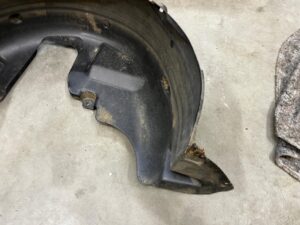 NADKOLE TYŁ TYLNE LEWY LEWE PEUGEOT 308 II T9 HB