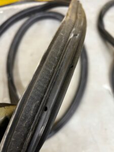 USZCZELKA KAROSERYJNA KLAPY BAGAŻNIK FORD KUGA MK3