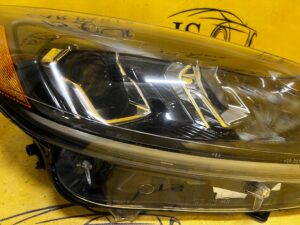 LAMPA PRAWA SOCZEWKA FORD KUGA MK3 ESCAPE MK4 1.5 USA