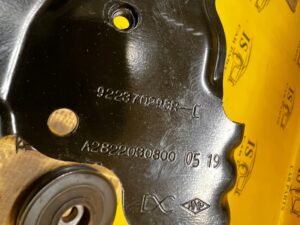 UCHWYT WSPORNIK MOCOWANIE POMPY WODY RENAULT 1.3 TCE