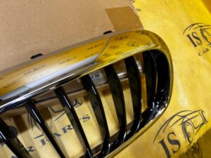 GRILL ATRAPA NERKA PRAWY PRAWA BMW 5 G30 G31 M-PAKIET SPORT NOWY OEM