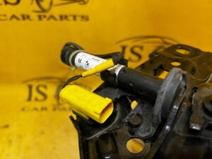 KOMPLET ZAWIASY MASKI NABOJE PIROTECHNICZNE LEWY PRAWY BMW 5 G30