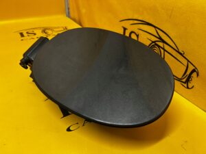 KLAPKA WLEWU PALIWA RANGE ROVER VELAR L560