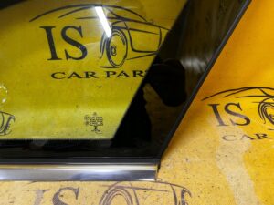 SZYBA KAROSERYJNA BŁOTNIKA TYŁ PRAWY MERCEDES E-KLASA W213 S213 KOMBI 2019R