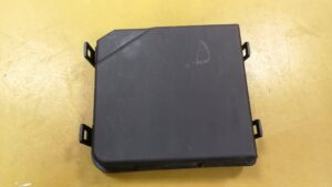 OSŁONA POKRYWA BEZPIECZNIKÓW NISSAN X-TRAIL T32