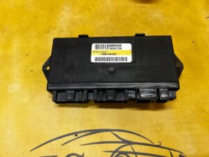 MODUŁ STEROWNIK KOMPUTER DRZWI KIEROWCY LEWYCH CHEVROLET CORVETTE C5 97-04