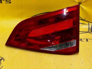 PRAWA TYLNA LAMPA W KLAPE AUDI A4 B8 SEDAN