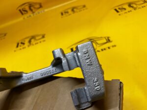 JARZMO UCHWYT ZACISKU HAMULCOWEGO PRZÓD BMW 2 F22 3 F30 F34 4 F36 NOWY OEM