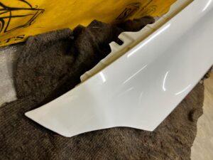 BŁOTNIK PRZEDNI PRZÓD LEWY MERCEDES A KLASA A45 S AMG W177 BIAŁA PERŁA