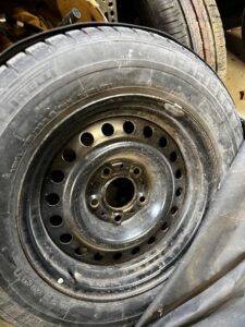 KOŁO ZAPASOWE DOJAZDOWE POKROWIEC BMW SERIA 3 E36 205/65 R15