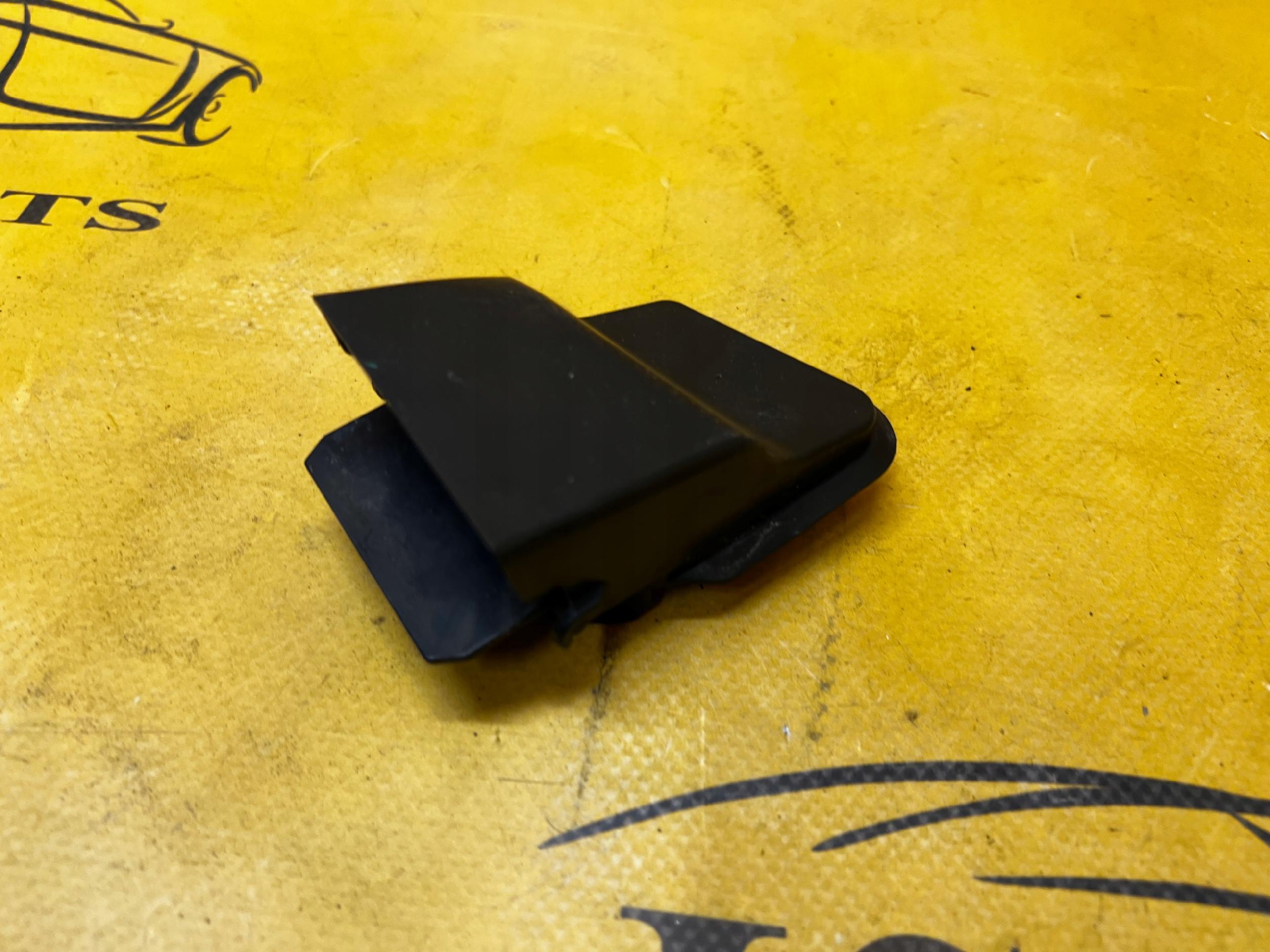 RURA SPUSTOWA WODY SZYBY PRZÓD FORD FUSION LIFT USA