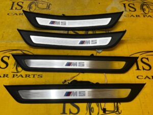 KOMPLET LISTWY LISTWA NAKŁADKA NAKŁADKI PROGU PRÓG LED BMW M5 F90 M-POWER