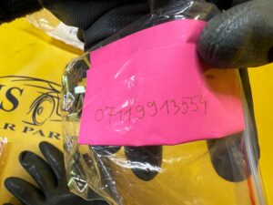 8 X ŚRUBA MOCUJĄCA POKRYWY SILNIKA M6X16 BMW 5 E12 114 E3 E9 E21 NOWA OEM