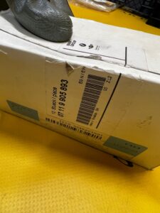 4 X ŚRUBA SZEŚCIOKĄTNA Z PODKŁADKĄ M8X130 ZNNIV SI BMW NOWA OEM